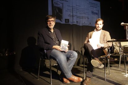 Presentació dels llibres guanyadors dels Premis Literaris de Lleida 2017, al Cafè del Teatre.