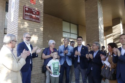 Moment de la inauguració del carrer Jordi Plens.