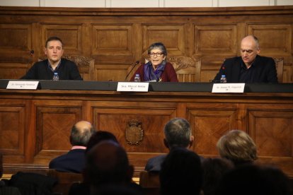 El Aula Magna del IEI acogió la sesión ‘Podem prescindir de l’altre?’.