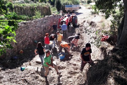 Vecinos de El Talladell recuperan del subsuelo los antiguos lavaderos