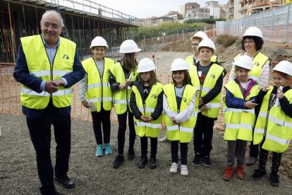 El conseller d’Ensenyament a la inauguració de les obres de l’escola el mes d’octubre passat.