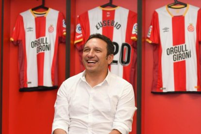 Eusebio Sacristán durante su presentación como técnico del Girona.