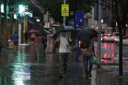 Lluvia ayer miércoles en la ciudad de Lleida.