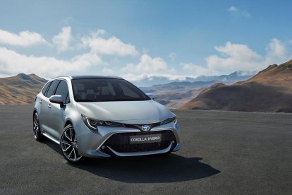 El Toyota Touring Sports compta amb motor 1.8 o 2.0 litres.