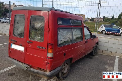 La furgoneta cargada con plantas de marihuana. 