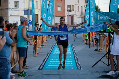 Ricard Pastó, del Xafatolls, se impuso en la prueba masculina de 10 kilómetros.