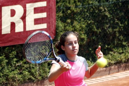 Núria Pérez va dir ahir adéu al torneig en individuals.