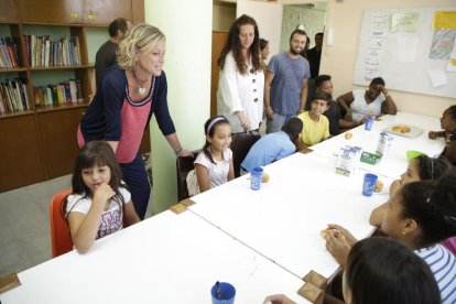 La alcaldesa en funciones, Montse Mínguez, ayer durante la visita al espacio del Centre Històric. 