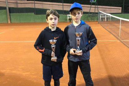 Eloi Pericón y Nil Rubio, jugadores del CT Urgell.