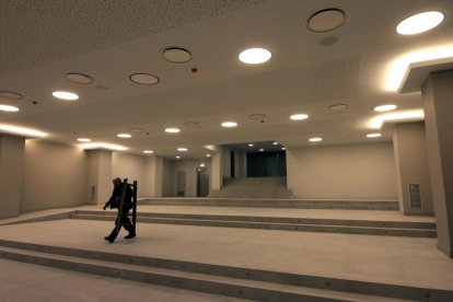 Las obras en la sala principal del edificio histórico de Mercolleida están prácticamente acabadas.