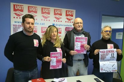 Los dirigentes de UGT, presentando ayer la convocatoria.