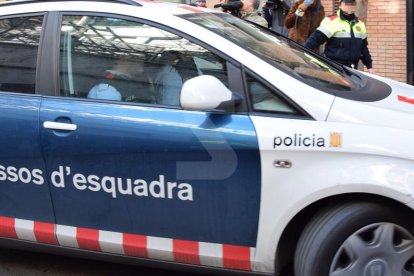 Un vehículo de los Mossos d'Esquadra