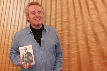 L’escriptor lleidatà Pere Rovira va presentar ahir el llibre.