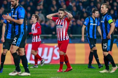 Koke lamenta una ocasió durant el partit a Bruges.