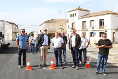 Larrosa, ayer durante una visita de obras en Sucs. 