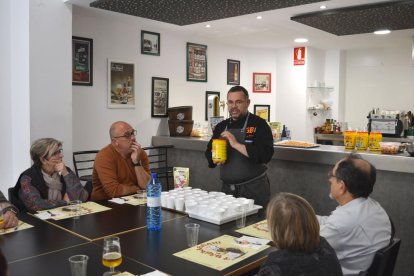 Un moment de la celebració del taller, ahir, a la Fecoll.