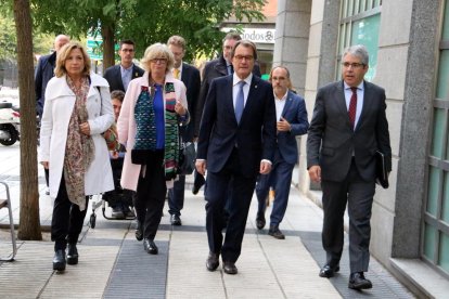 L’expresident Artur Mas i els exconsellers Joana Ortega, Irene Rigau i Francesc Homs, al Tribunal de Comptes l’octubre passat.