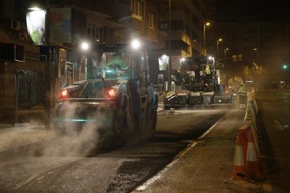 Los trabajos en avenida Catalunya con la calle Acadèmia.