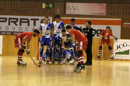 Jugadors de l’ICG Software celebren un dels gols que van marcar ahir contra el Girona.