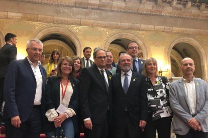 Torra, con Joan Reñé y Marc Solsona entre otros políticos leridanos.