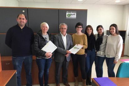 Els promotors de la iniciativa al CEI de les Borges.