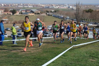 Una vista general de la prova absoluta masculina ahir al parc de la Serra.