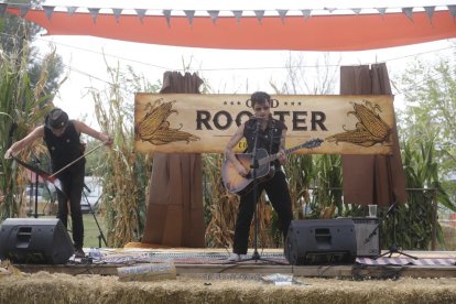 El dúo The Giangoes, ayer en el Old Rooster Music Fest.