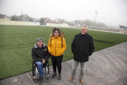 L’alcalde i dos regidors van visitar ahir la instal·lació.