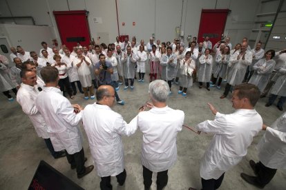 La inauguració ahir amb representants de tot el grup.