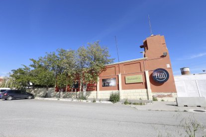 Imagen del edificio de la antigua discoteca The Hill, en el Turó de Gardeny.