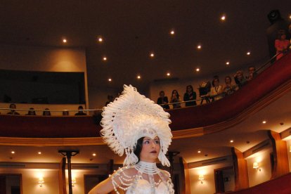 El vestido diseñado por los alumnos de segundo curso del ciclo de Moda del Instituto Guindàvols. 