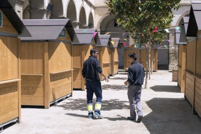 Imatge dels preparatius per a la Fira del Pa de Cervera.