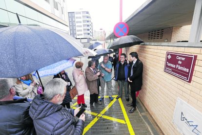 Un instant de la inauguració, al costat de l’avinguda València