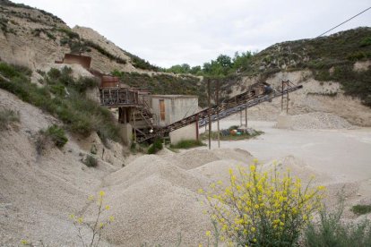 El último horno de yeso estaba en Ivorra y cerró en 1969. La cantera es explotada por una cementera.