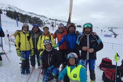 A la imatge, els representants del club amfitrió.