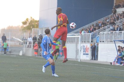 Calavera abraça Noel després que aquest aconseguís el 0-1.