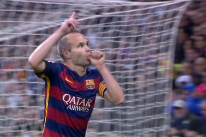 El 8 del Barça, Andrés Iniesta, celebrando uno de sus goles.