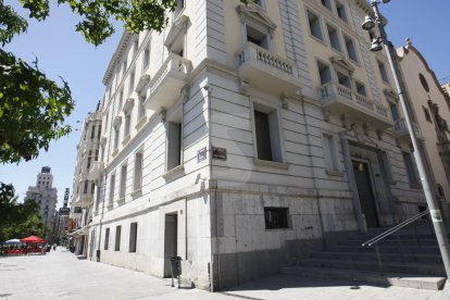 La seu de l'oficina de recaptació de la Paeria, a Blondel.