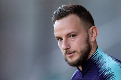 Rakitic estarà de baixa entre dos i tres setmanes.