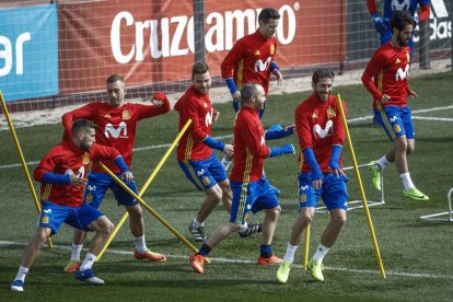 Un momento del entrenamiento de la selección española, ayer en Las Rozas.