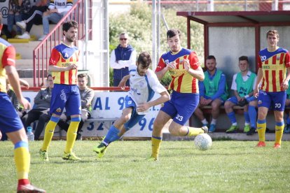 El Bellpuig va jugar un bon partit però no va poder evitar la victòria del Mollerussa.