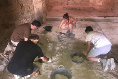 Trabajos arqueológicos en la ermita de Sant Jaume de La Granja. 