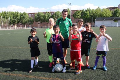 Equipo Prebenjamín de la UE Gardeny, que ha sido excluuido de la Liga por una incomparecencia.