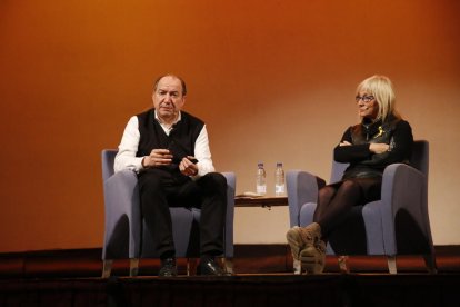 Sanchis, en un moment de l’acte d’ahir a la nit al Teatre Principal.