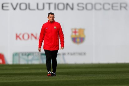 Ernesto Valverde durant l’entrenament previ al partit d’avui contra l’Eibar.