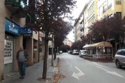 La calle donde se ubica el pub denunciado por los vecinos.