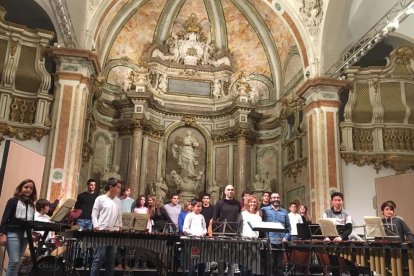 Foto de família dels participants del concert conjunt.