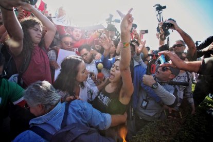 Un moment de la protesta contra la caravana d’immigrants.