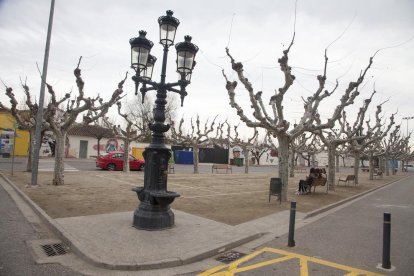 La plaza del Poliesportiu de Bellpuig que pasará a llamarse 1 d’Octubre.