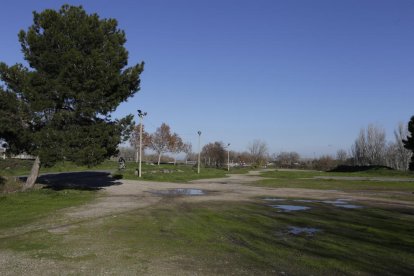 Estat actual del terreny de l’antiga Hípica, al costat del camí de Grenyana.